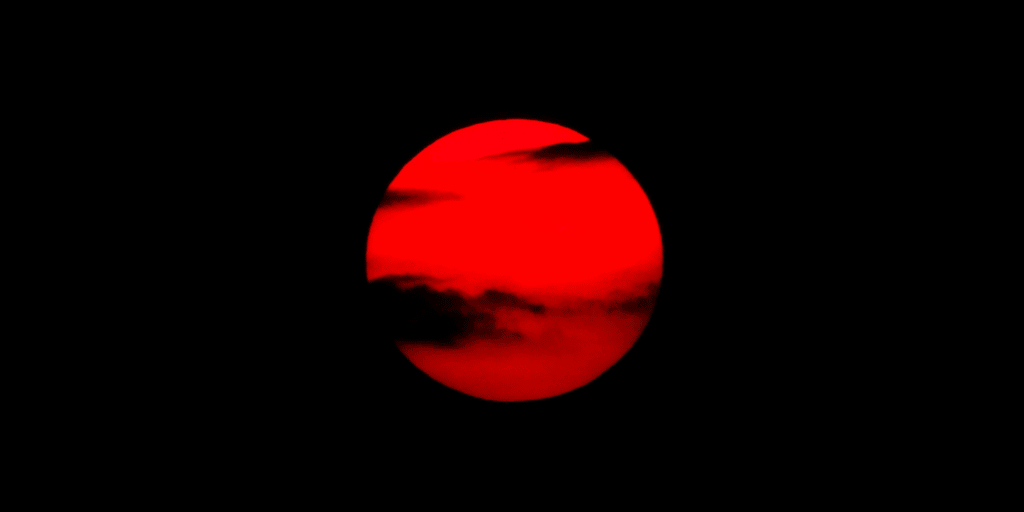 Red Moon